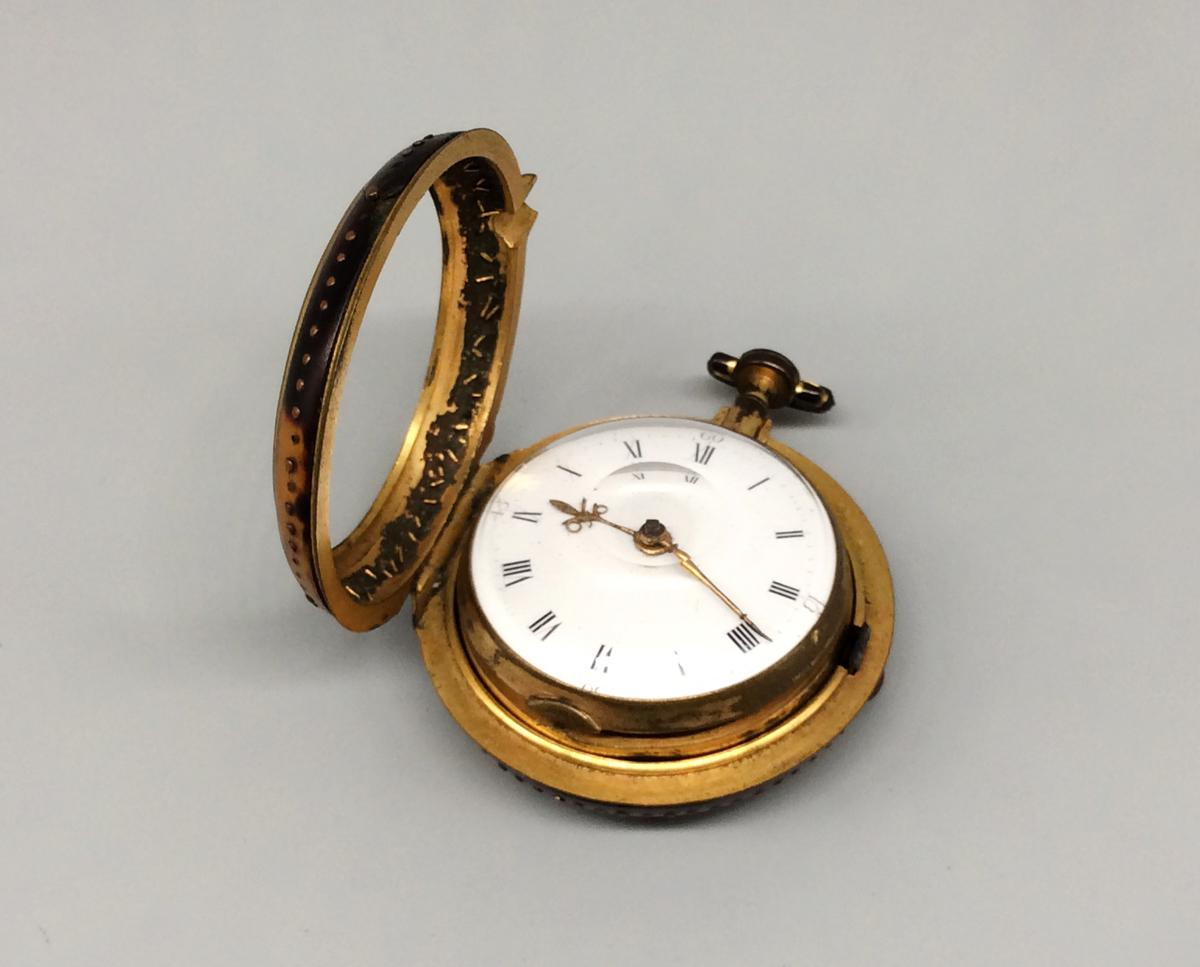 1956.0029.003 A B Watch, view 2
