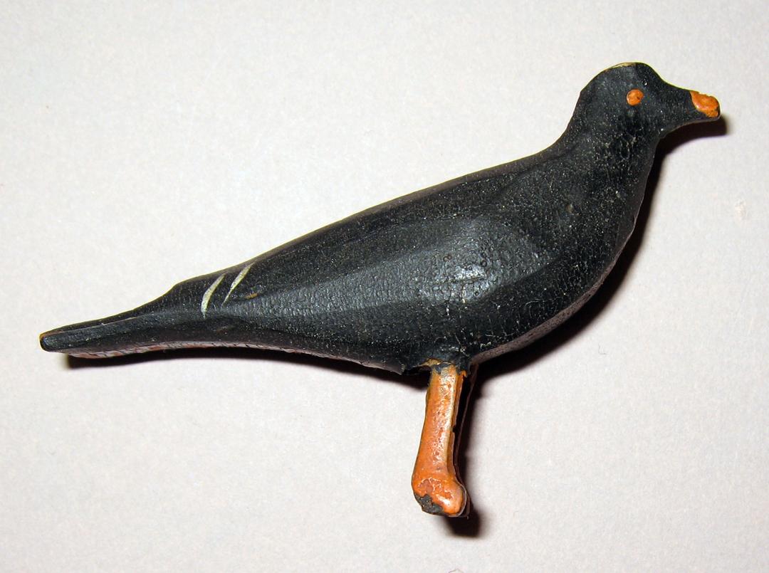 1965.2107.015 Bird (profile)