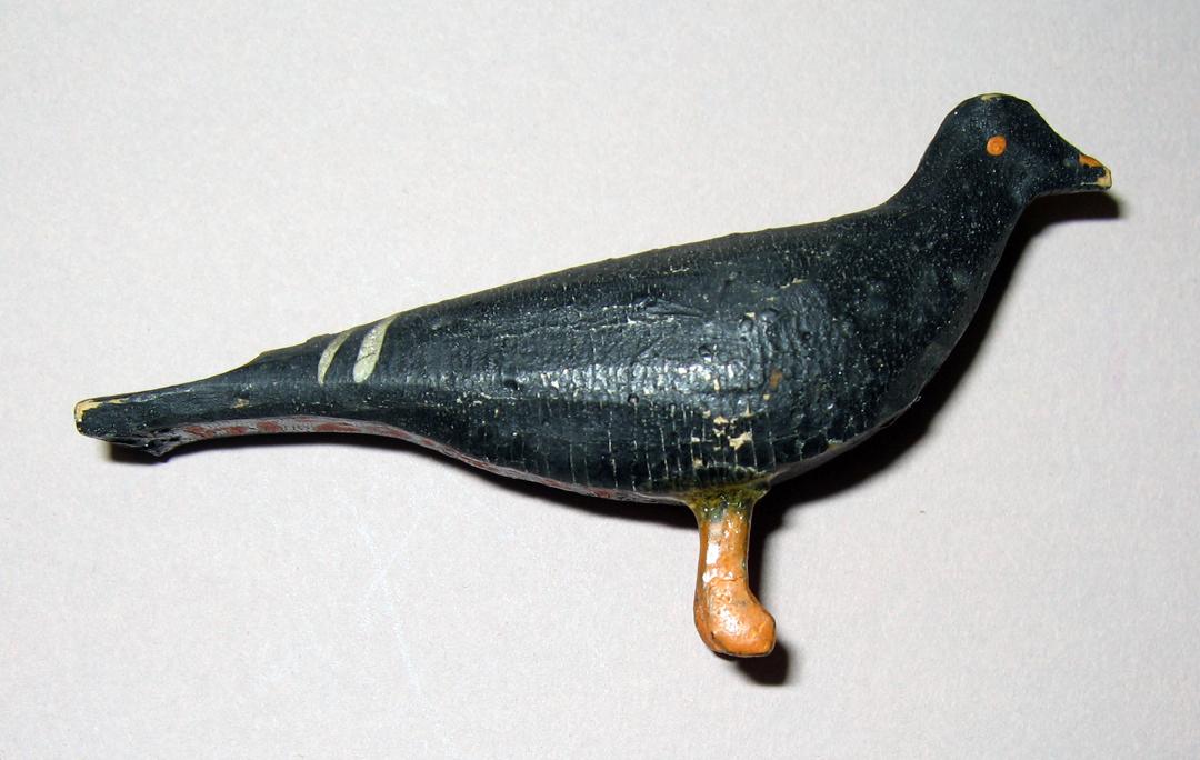 1965.2107.016 Bird (profile)