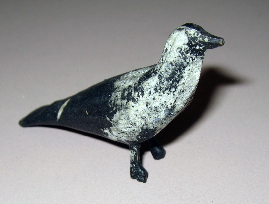 1965.2107.017 Bird