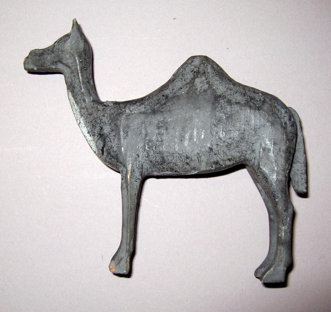 1965.2107.053 Camel (profile)