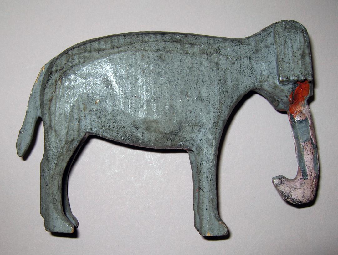 1965.2107.068 Elephant (profile)