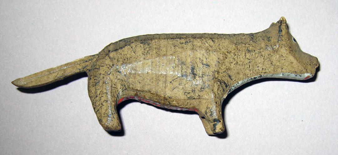 1965.2107.084 Animal (profile)