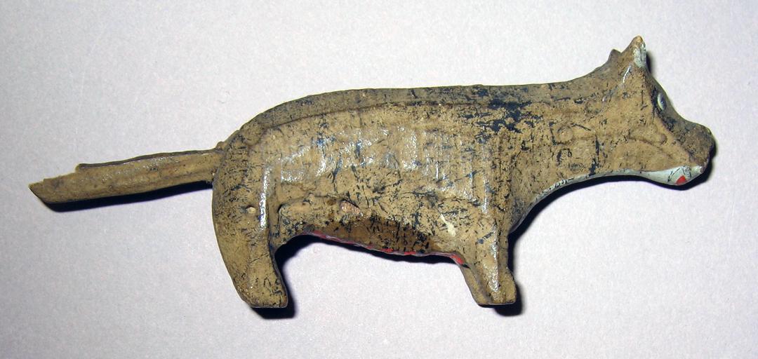 1965.2107.085 Animal (profile)