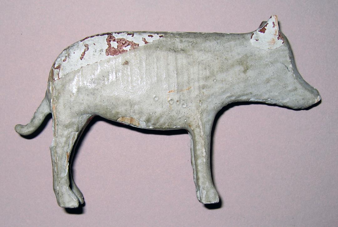 1965.2107.105 Pig (profile)