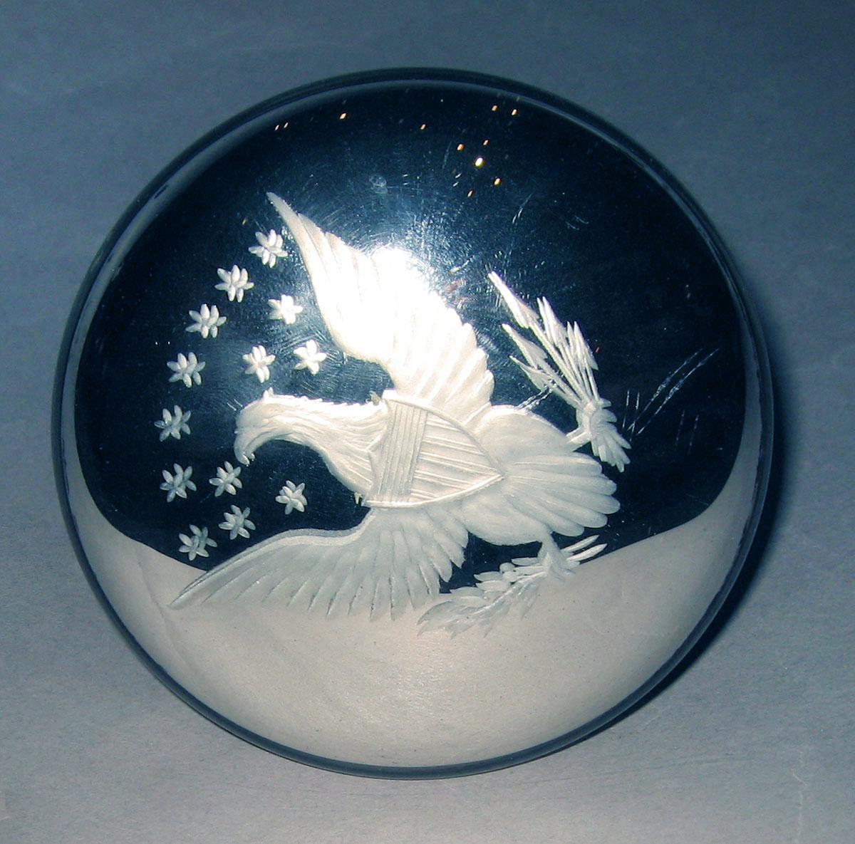 1965.2115 Glass curtain pin