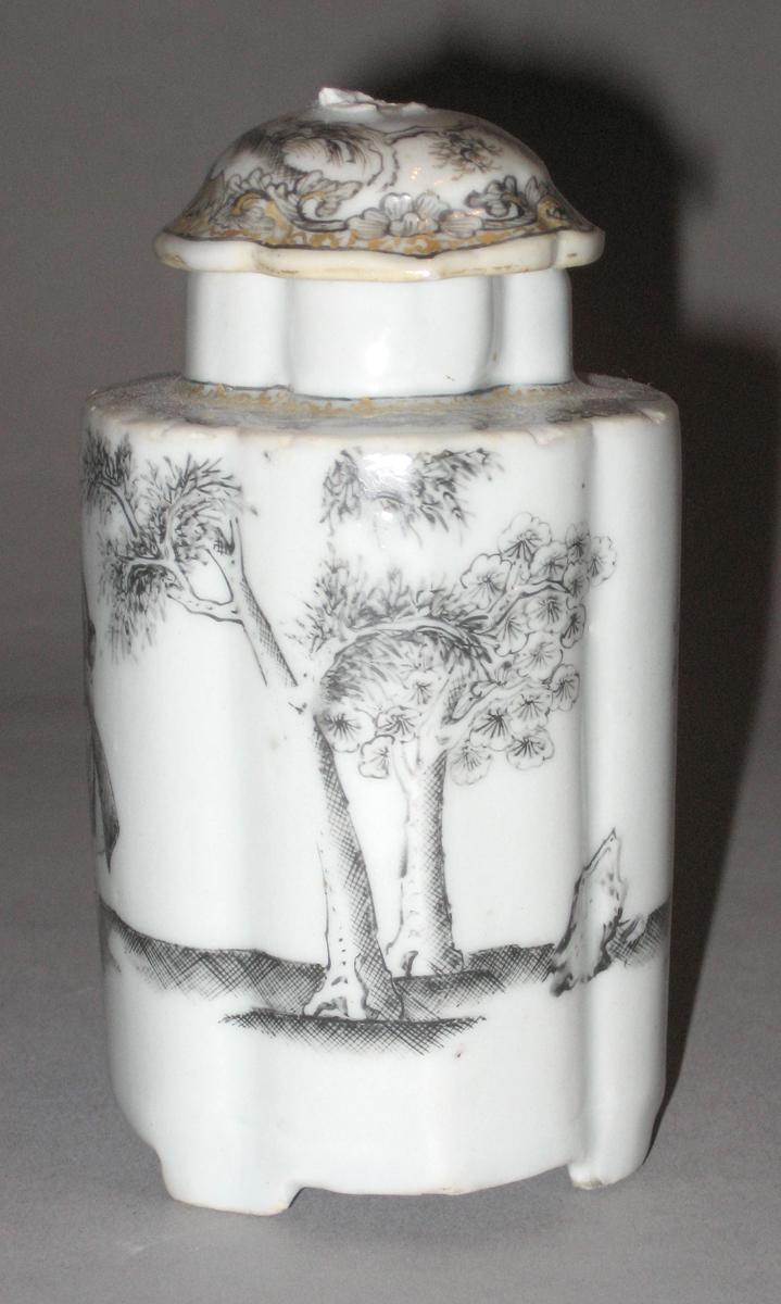 1956.0038.004 A, B Porcelain tea canister side 4