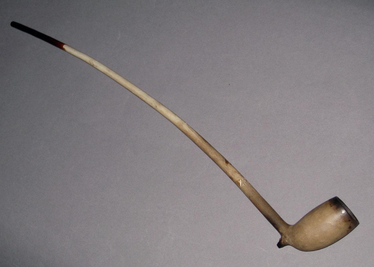 1965.2132 Pipe