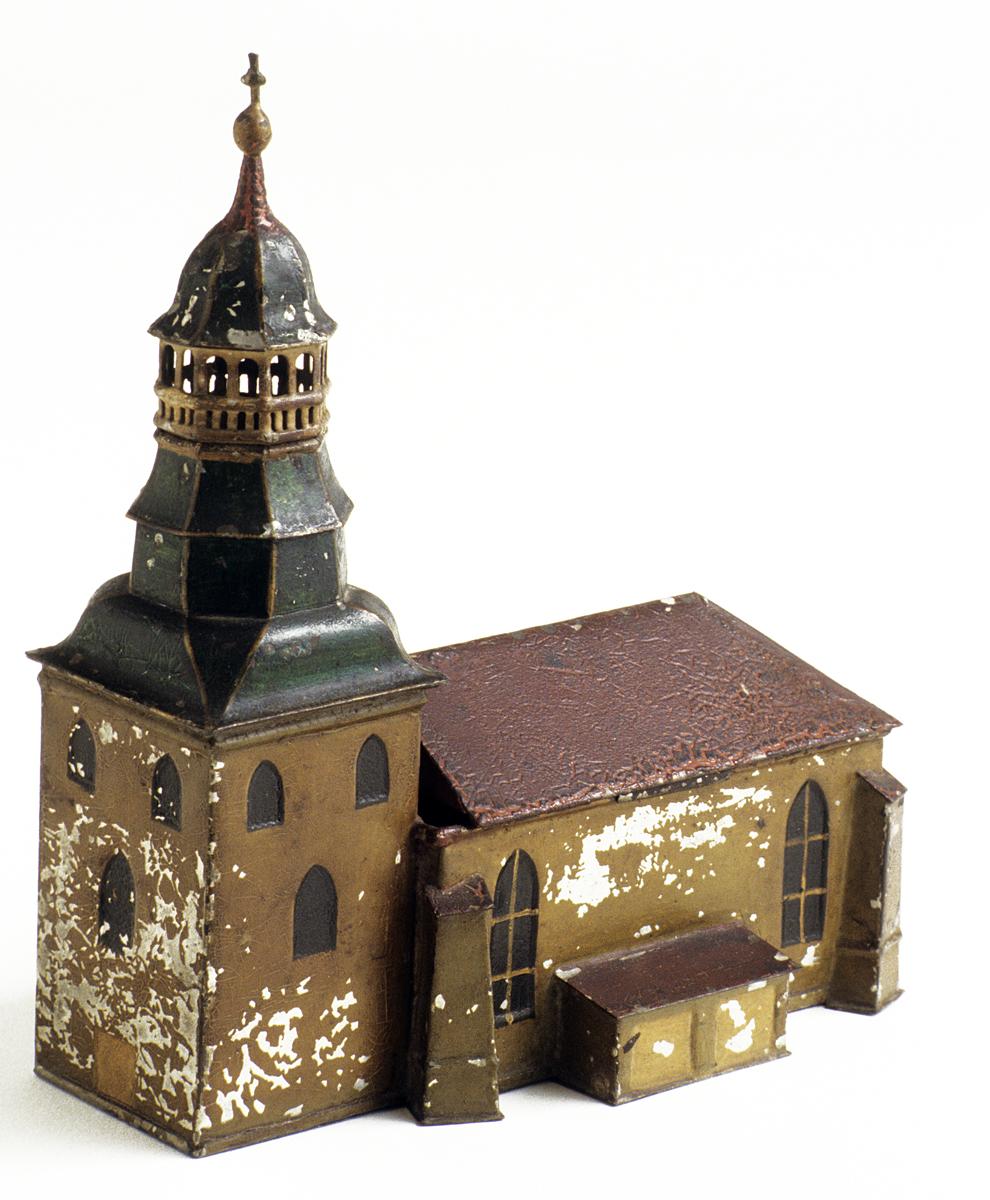 1965.2113 A-D Inkstand