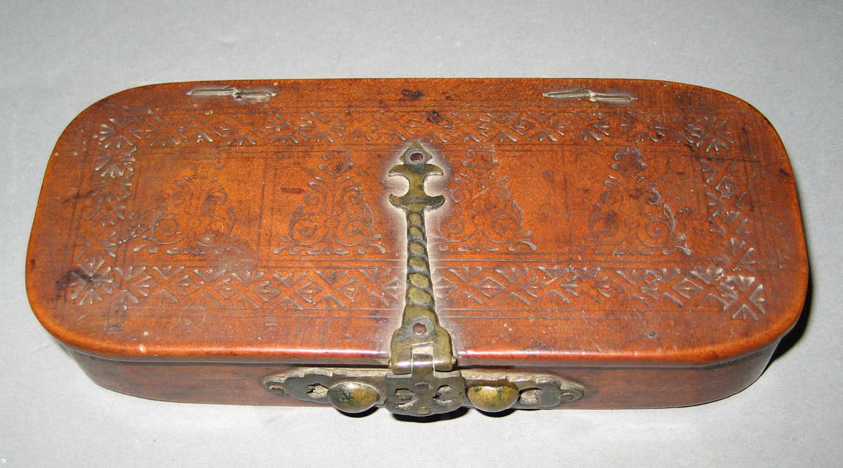 1965.2141 A-J Box, Scale, and Weights (detail)