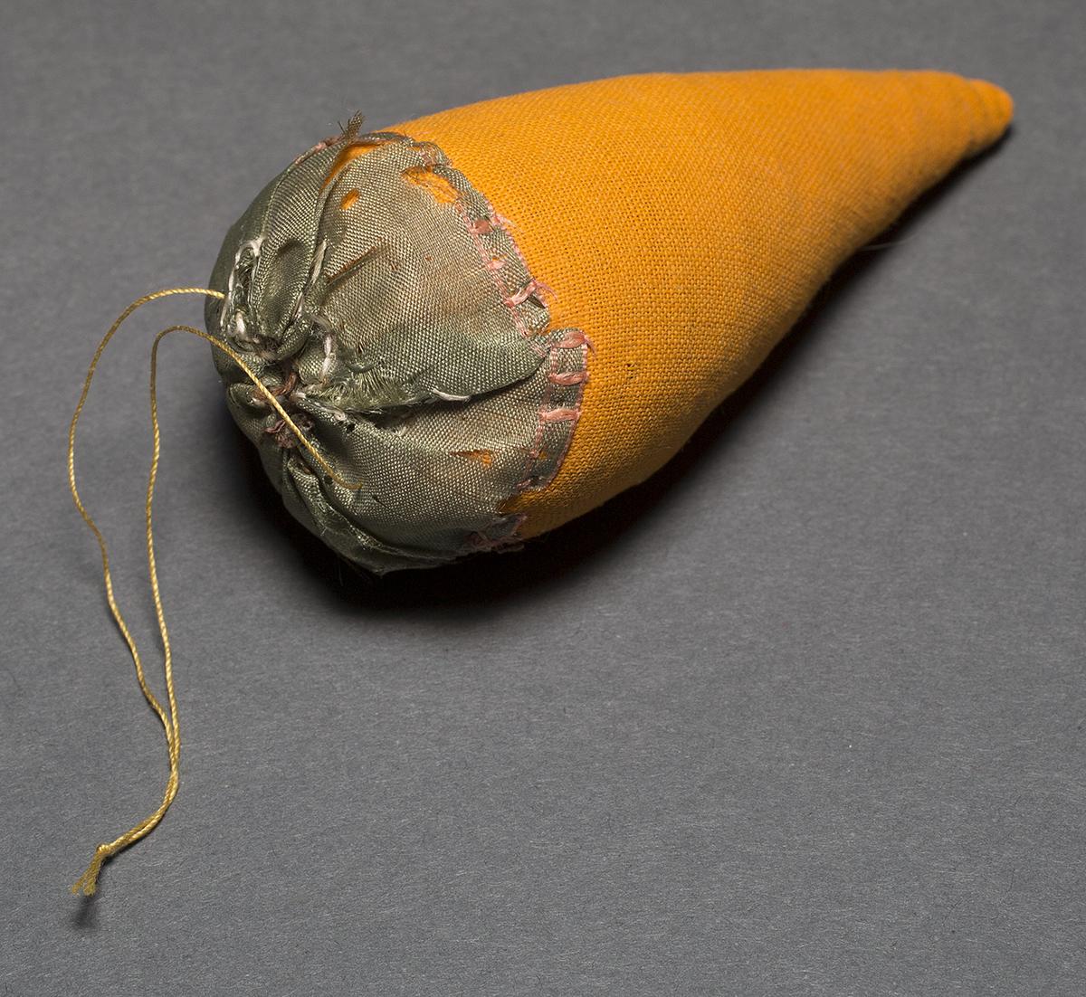 1965.2158 Pincushion, View 2