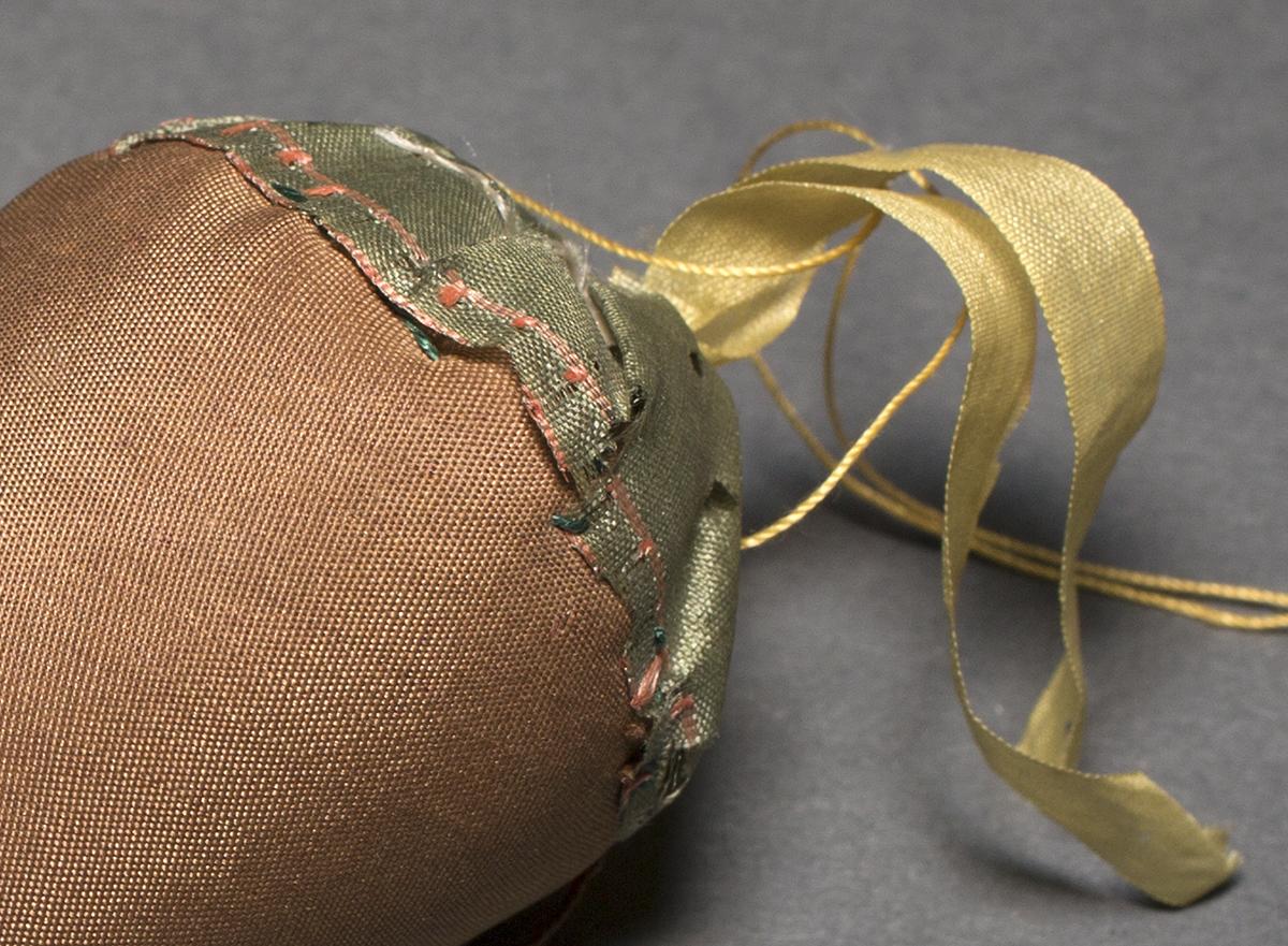 1965.2159 Pincushion, Detail