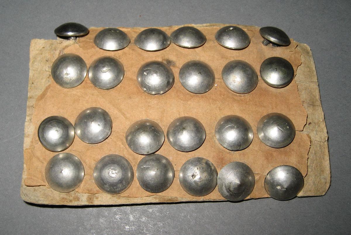 1965.2175 Buttons