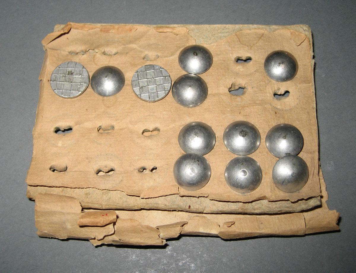 1965.2176 Buttons