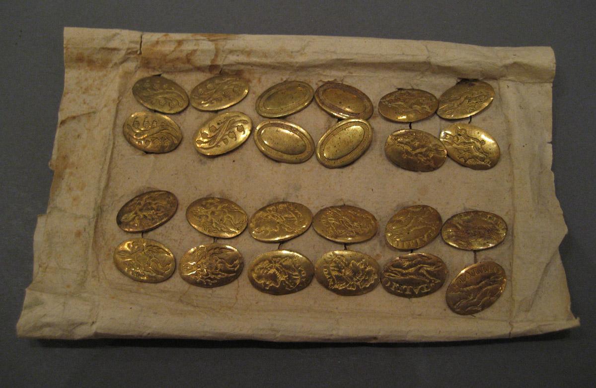 1965.2178 Packet of Buttons