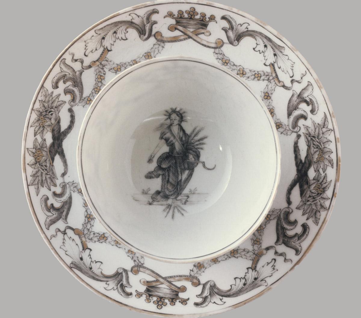 1956.0038.014 Saucer, .013 Teabowl