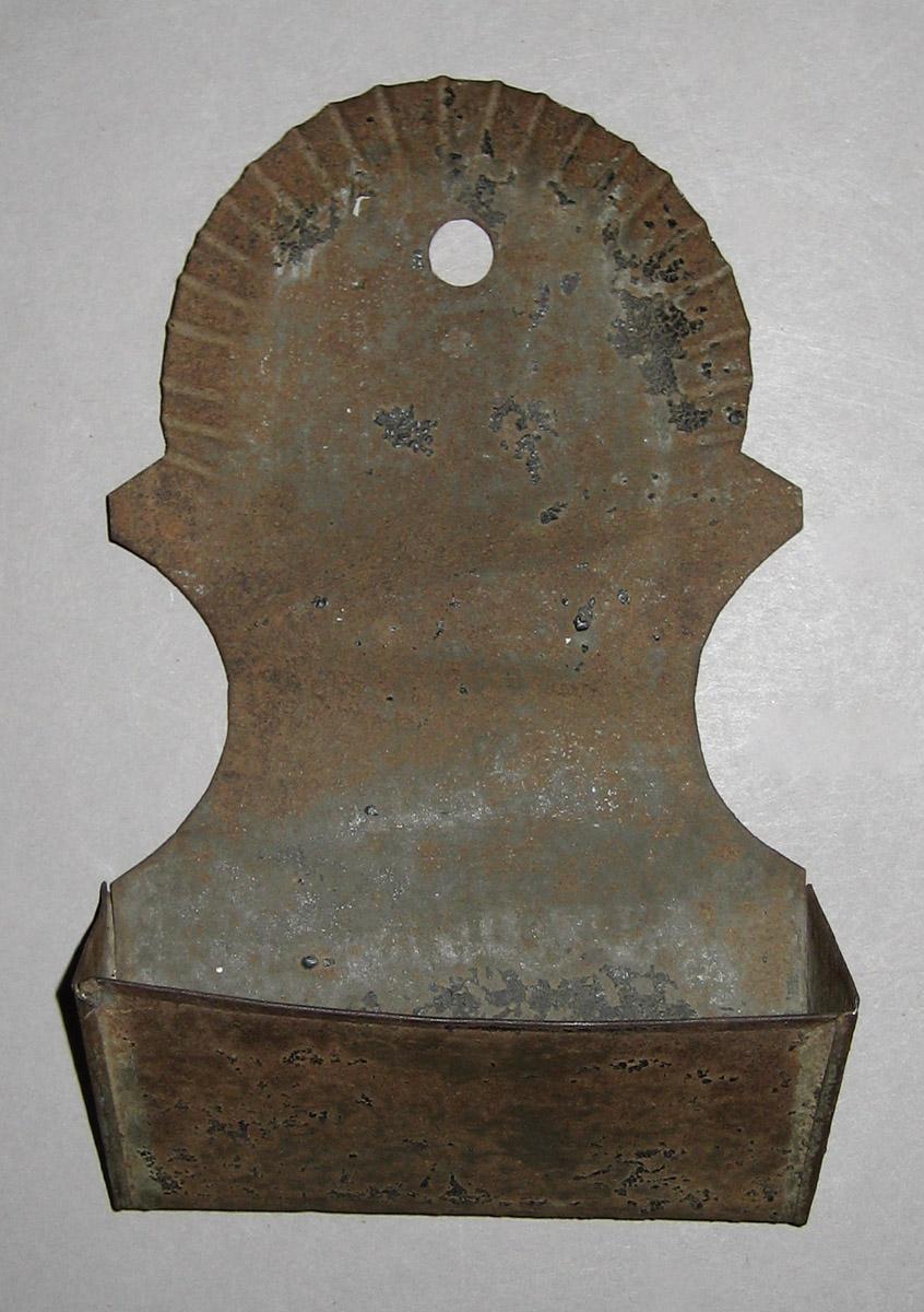 1965.2198 Wall Rack