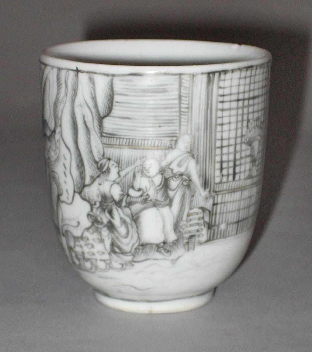 1956.0038.016 Porcelain coffee cup detail