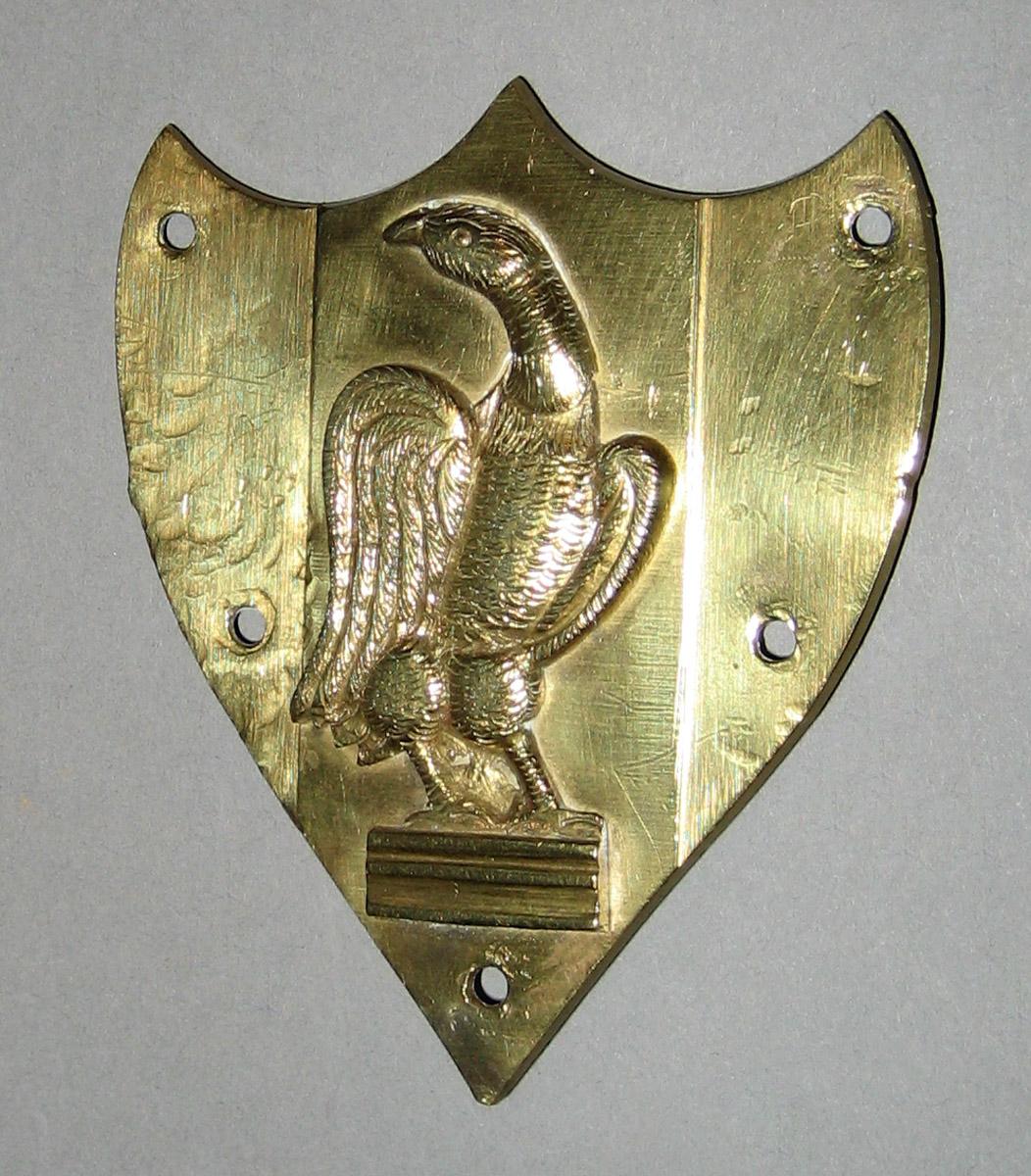1965.2222 Escutcheon closed
