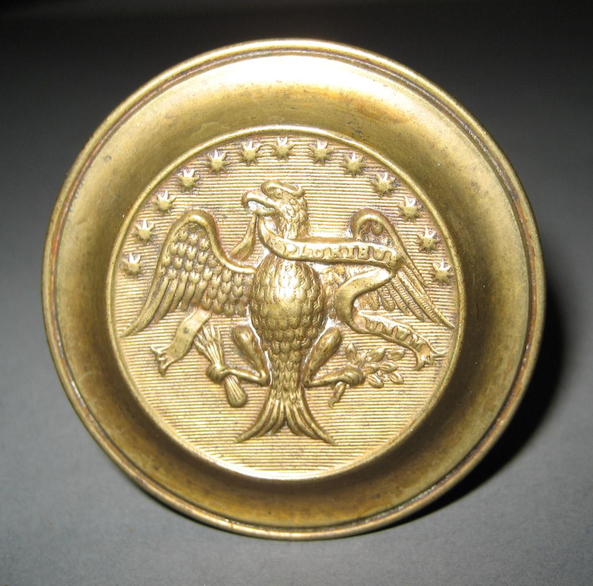 1965.2232.001 Cloak Pin