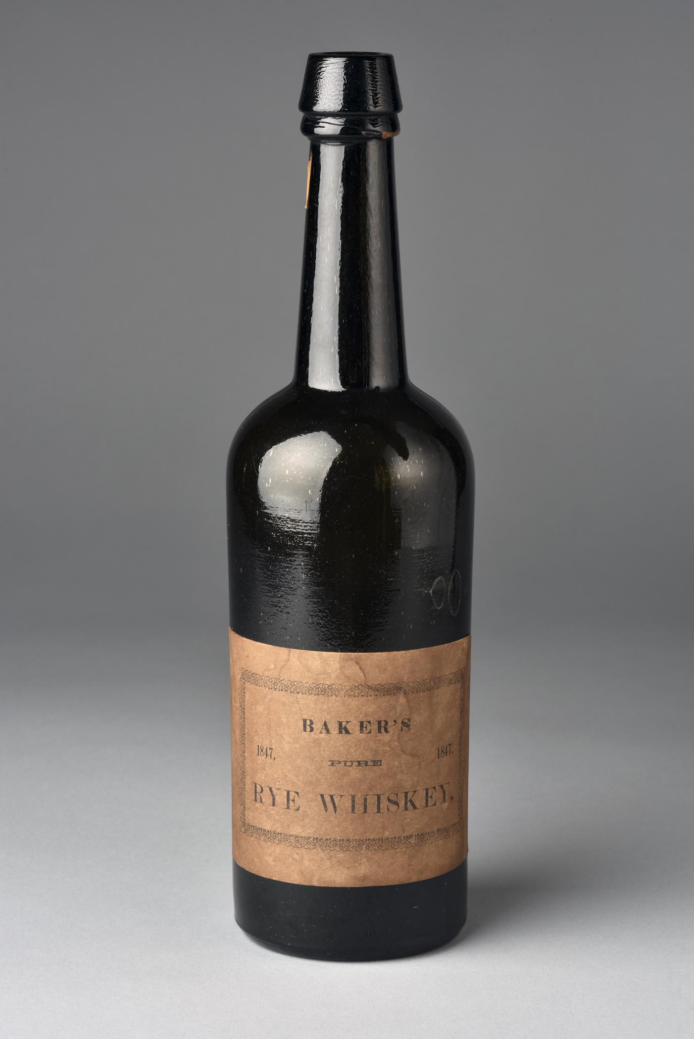 1965.2233 Bottle, view 1