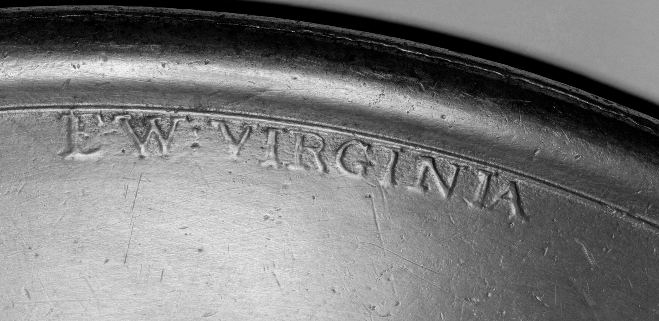 1965.2238 Pewter plate (mark)