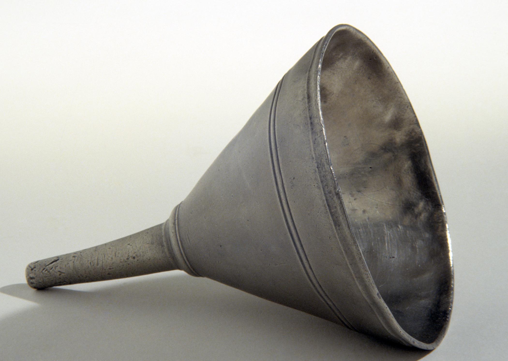 1965.2241 Pewter funnel