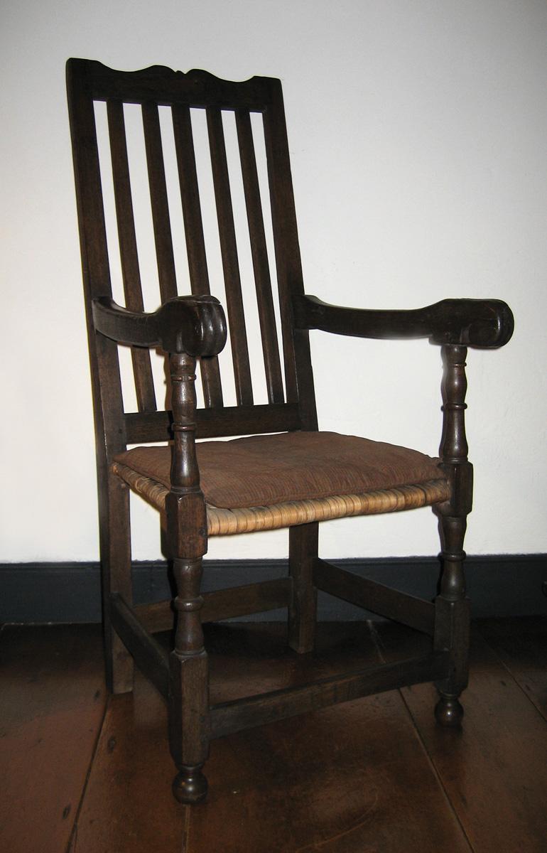 1965.2249 chair with 1984.0636 cushion view 1
