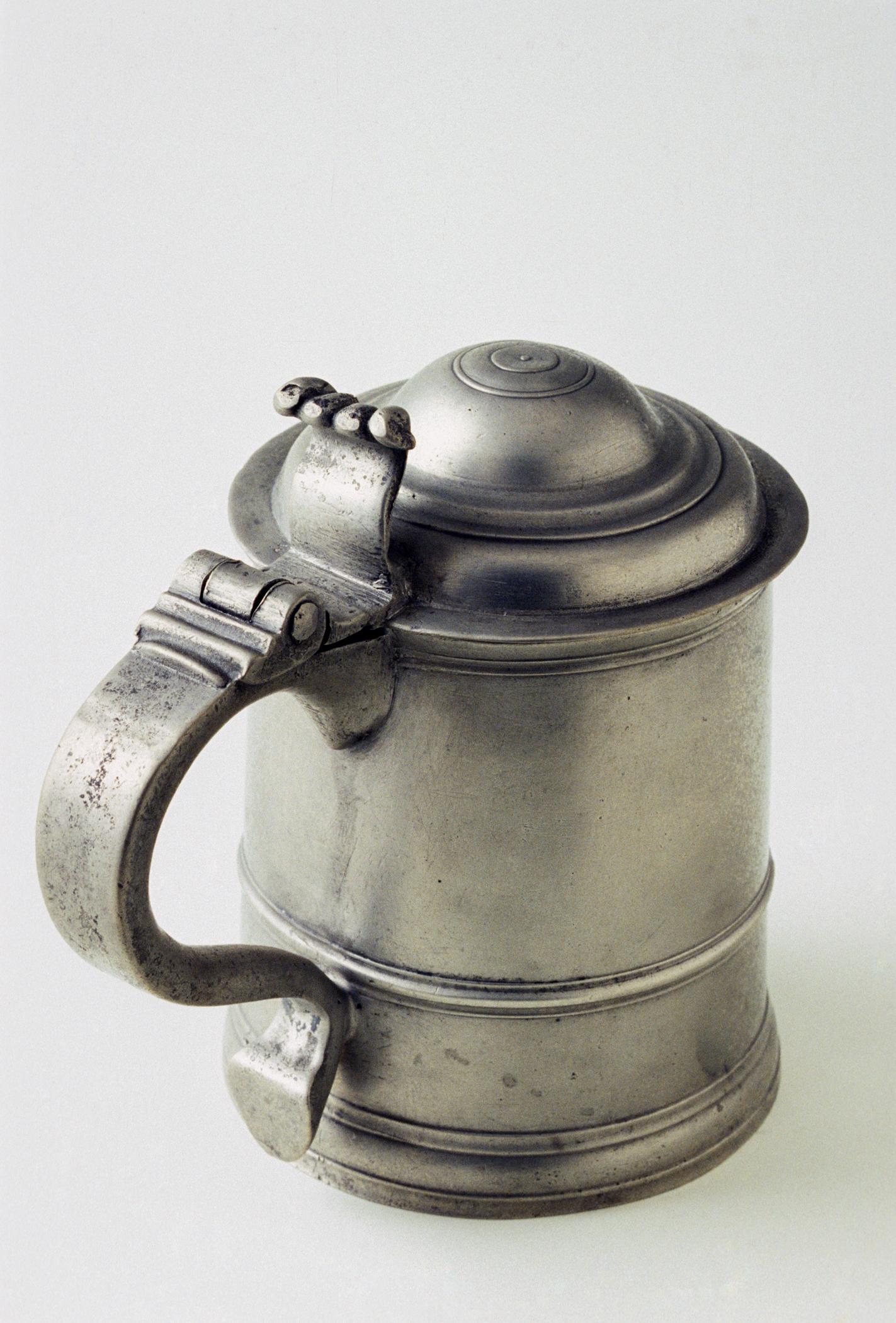 1965.2268 Pewter mug