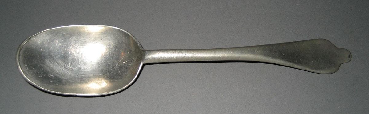 1965.2285 Spoon