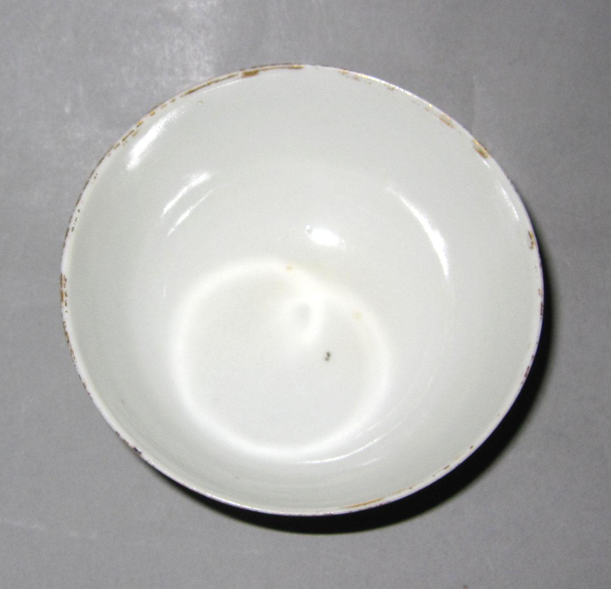 1956.0038.025 Porcelain cup top