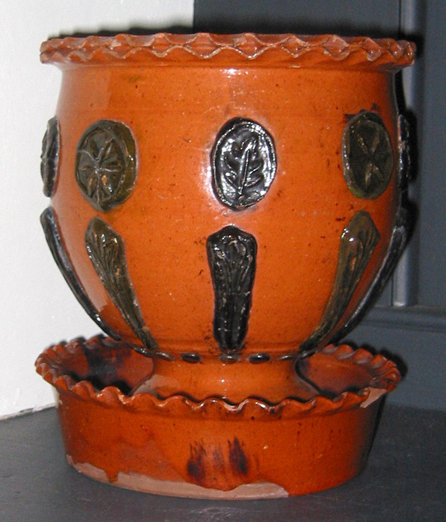 1965.2314 (early) flowerpot & 1965.2315 (late) stand