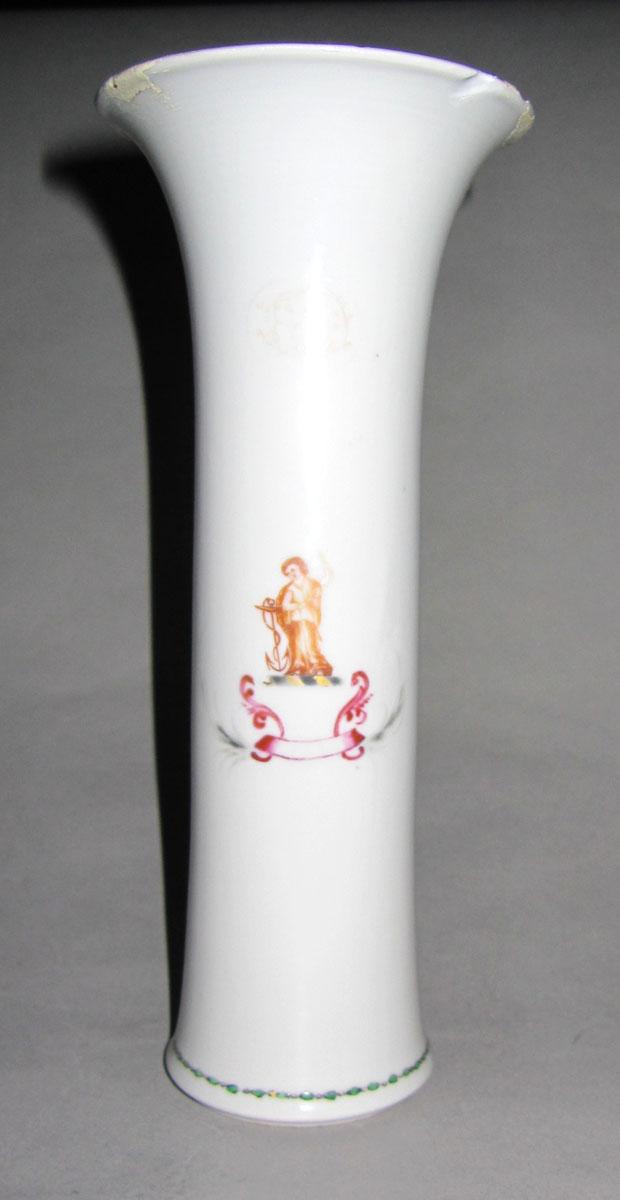 1956.0038.028 Porcelain Vase reverse