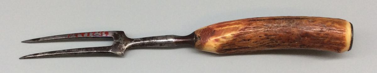 1965.2322.001 Fork, view 2