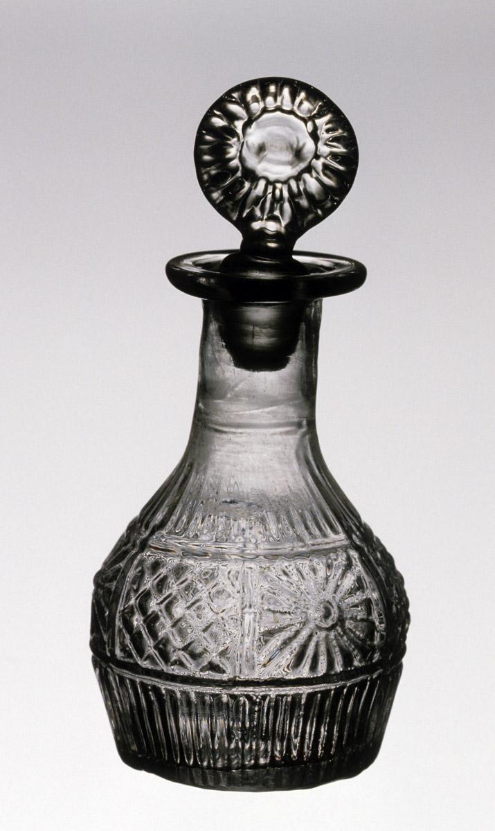 1956.0038.036 A, B Lead glass decanter