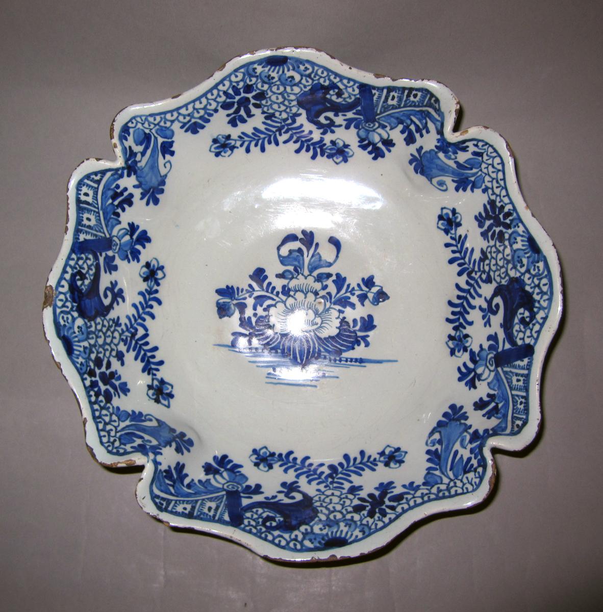1956.0038.040 Delft bowl top