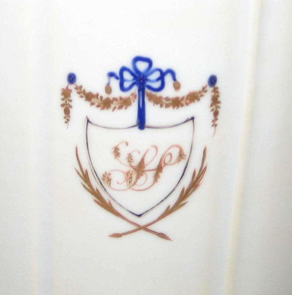 1956.0038.042 A Teapot detail