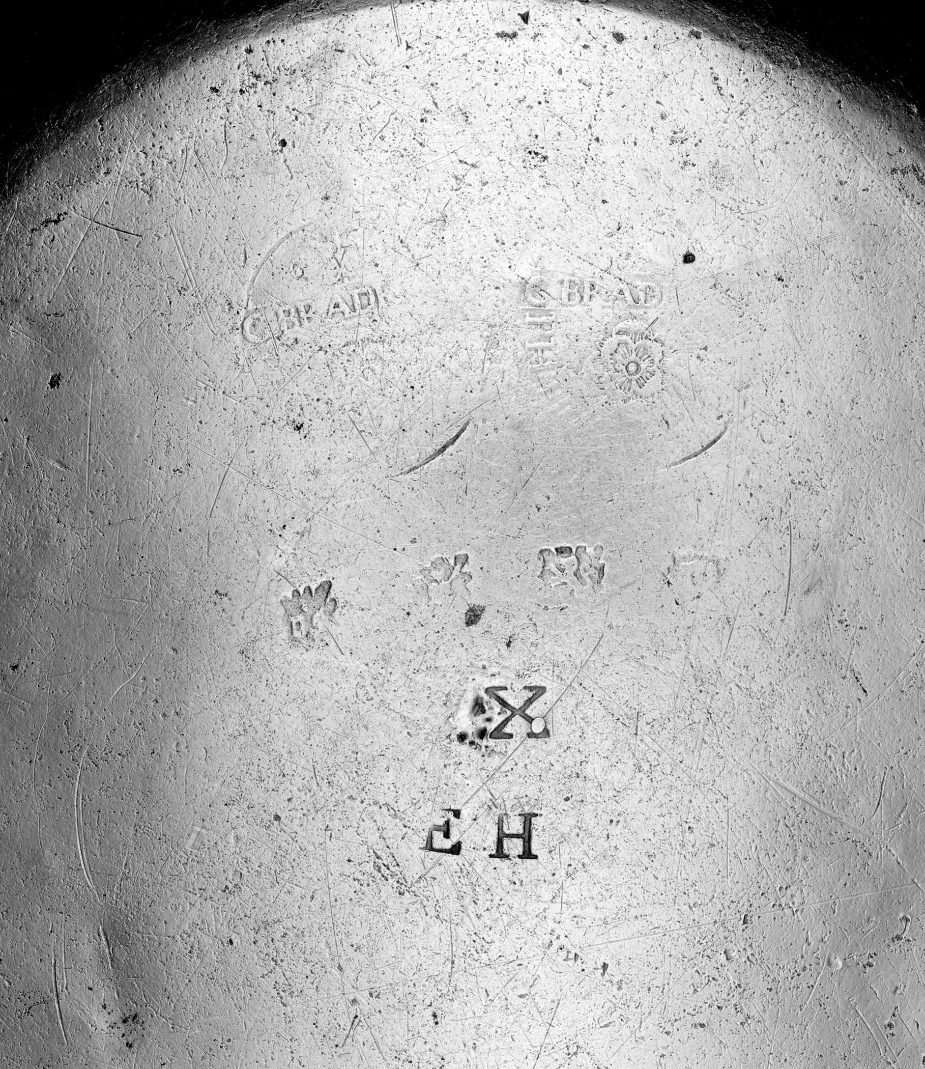 1965.2459 Pewter plate (marks)