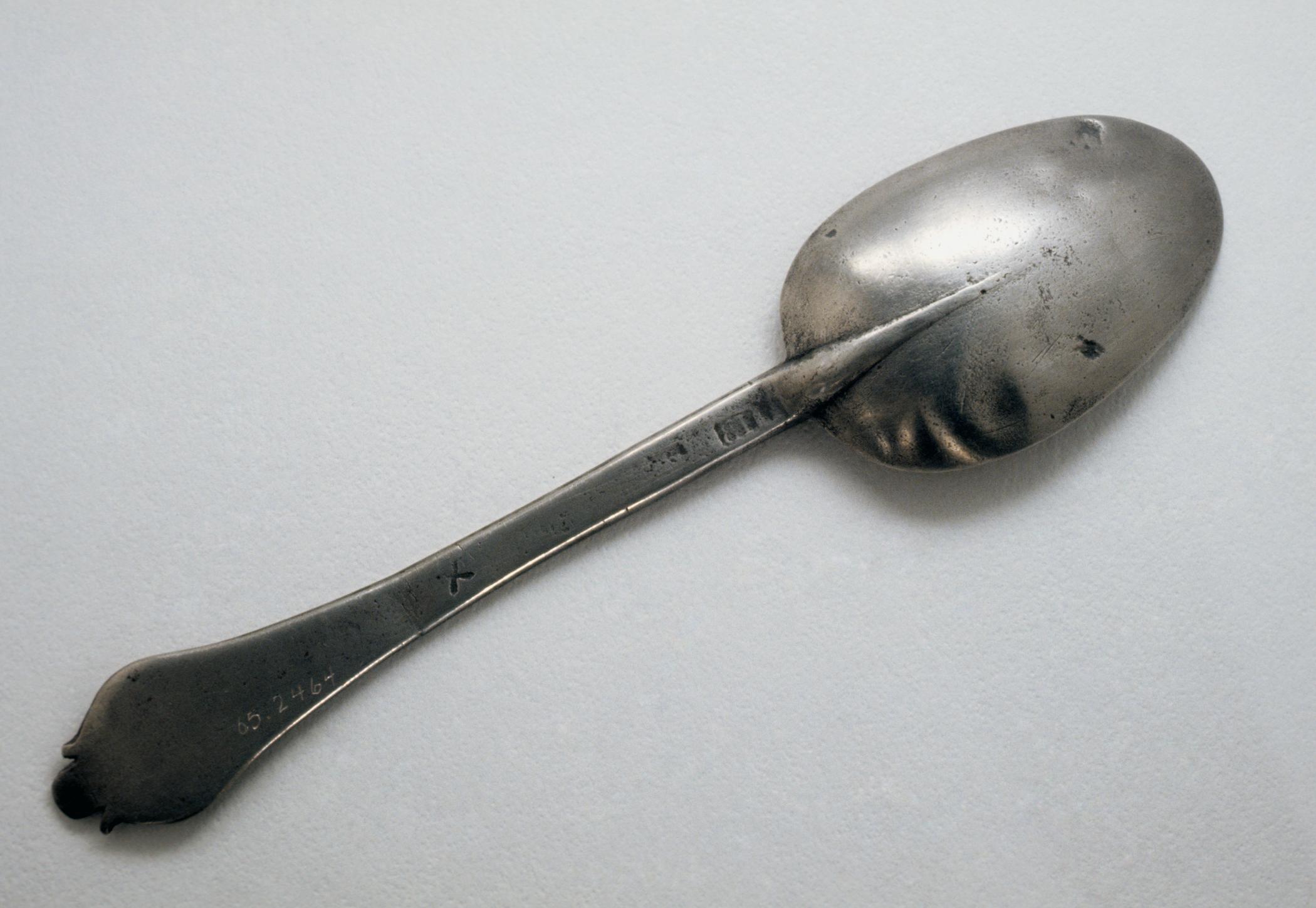 1965.2464 Pewter spoon (view 2)