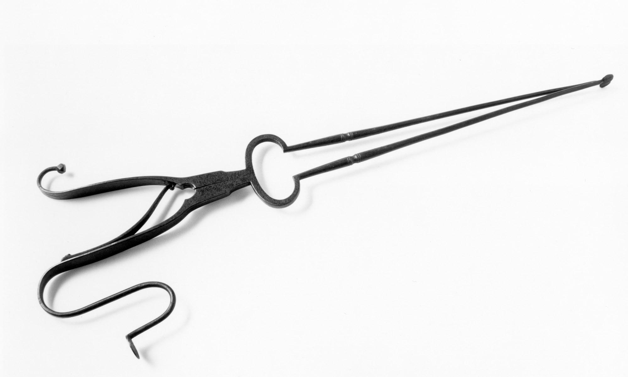 1965.2485 Tongs, Pipe Tongs