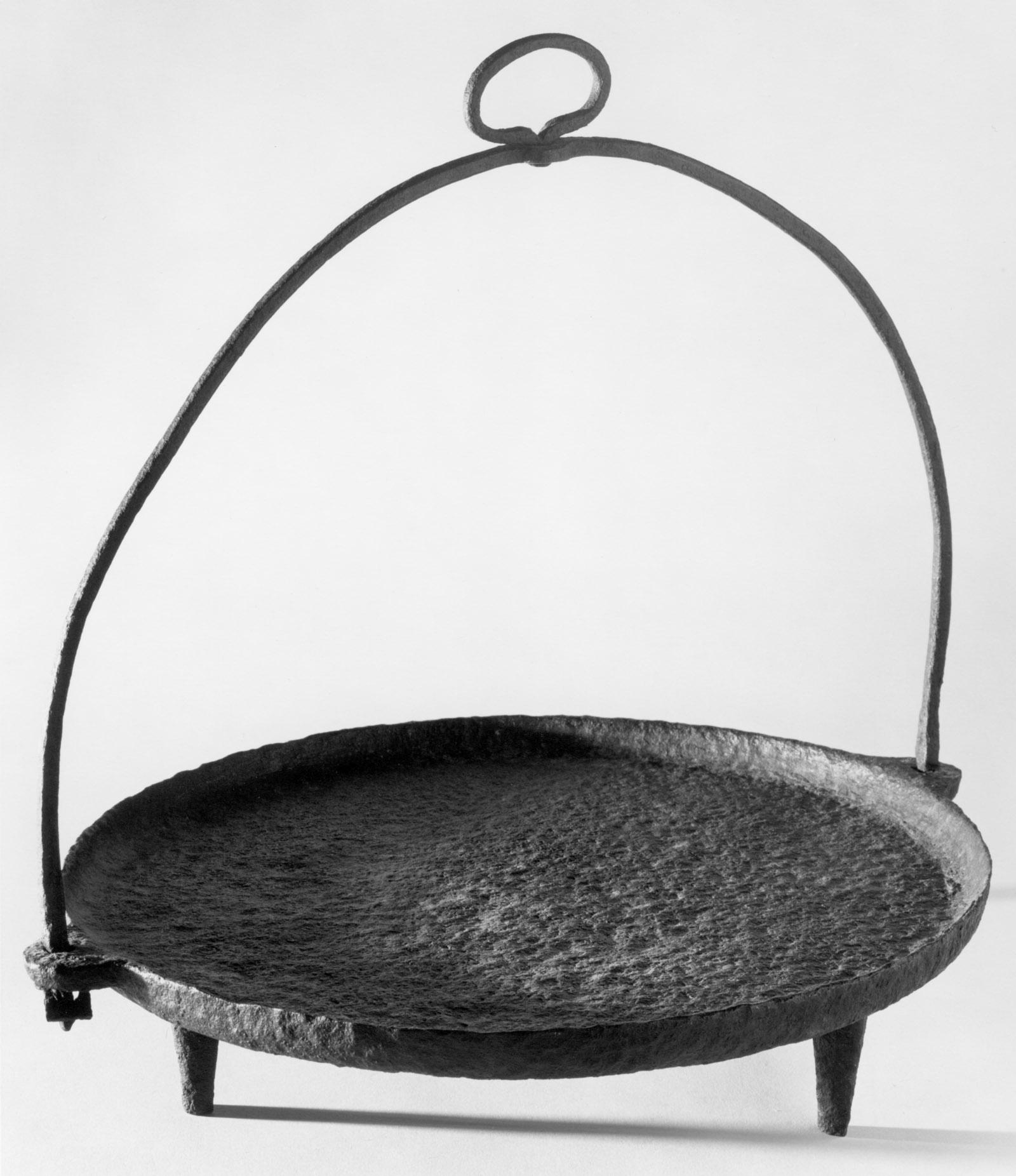 1965.2486 Griddle (professional image)