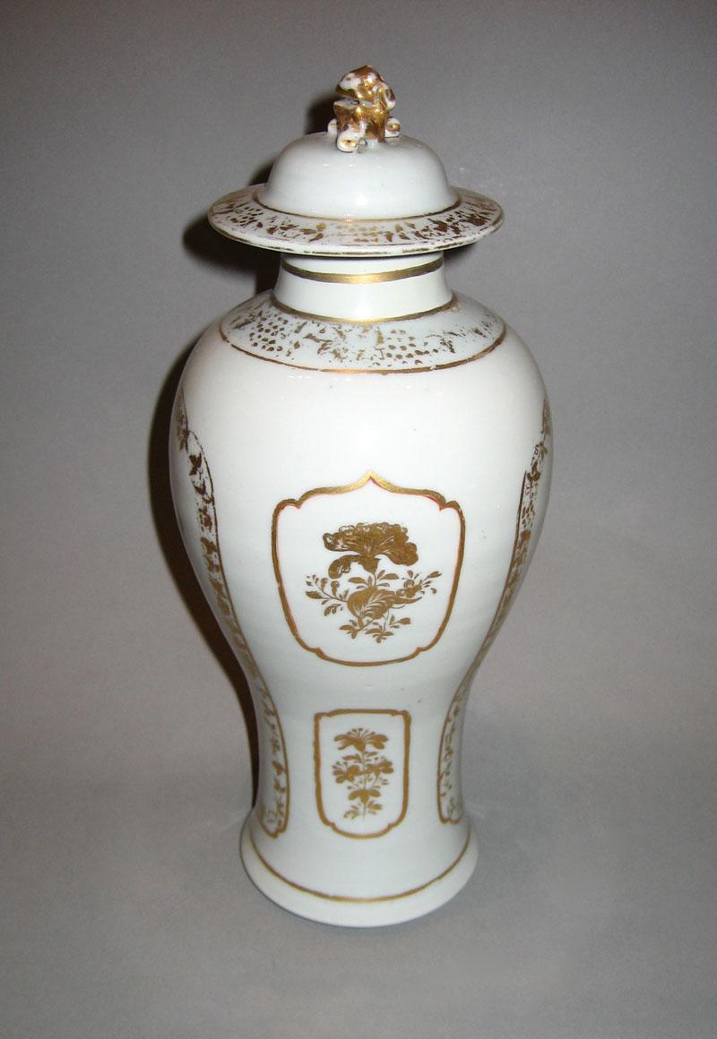 1956.0038.046 Vase view2