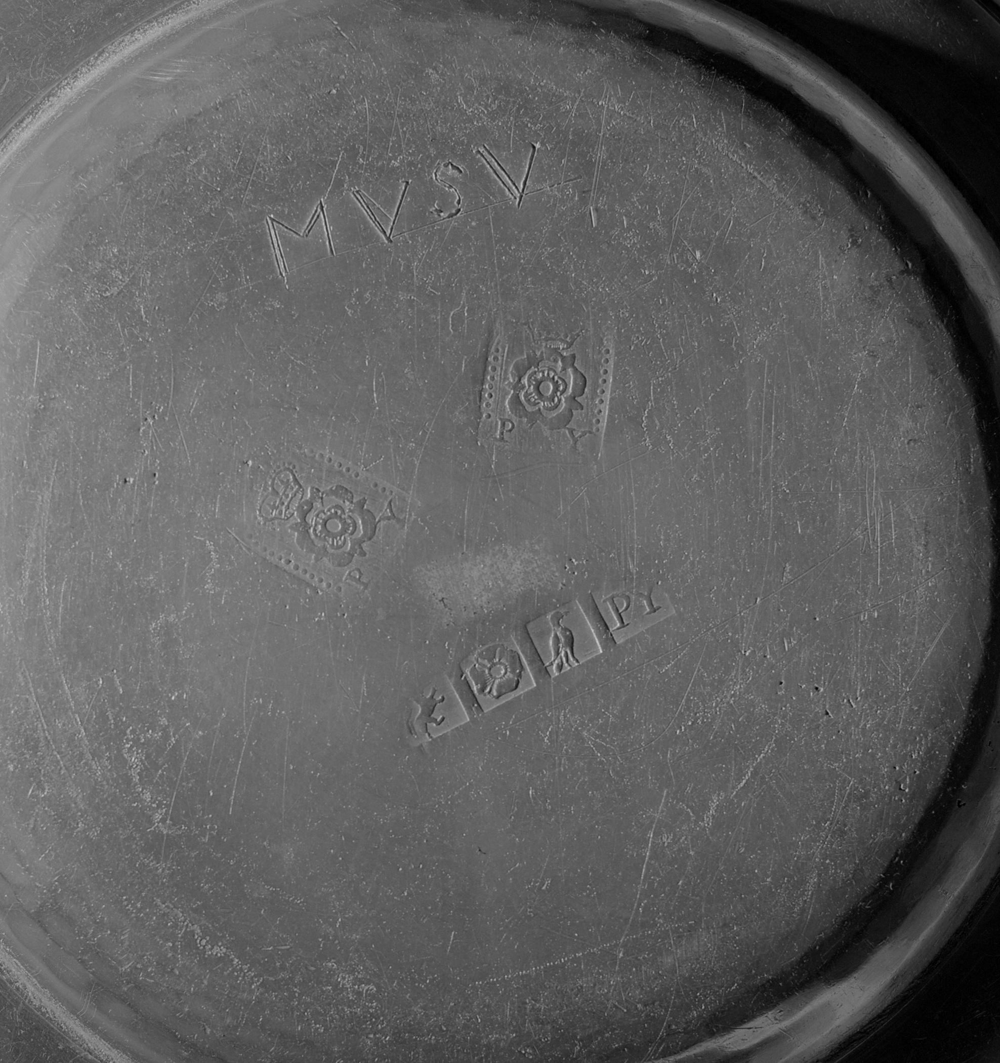 1965.2494 Pewter plate (marks)