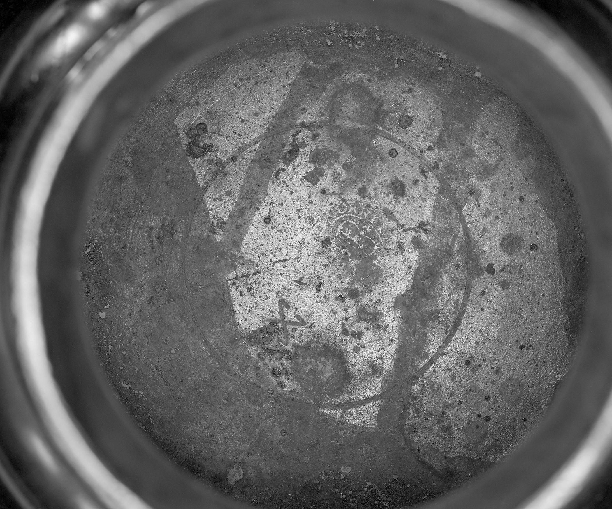 1965.2500 Pewter teapot (mark)