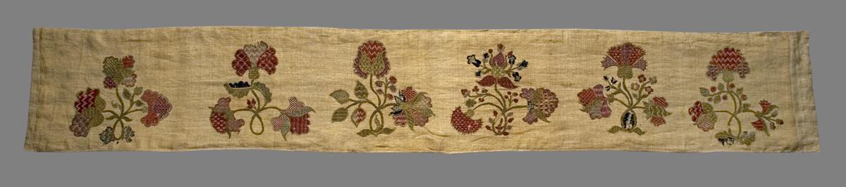1965.2511.001 Window Hanging, Valance