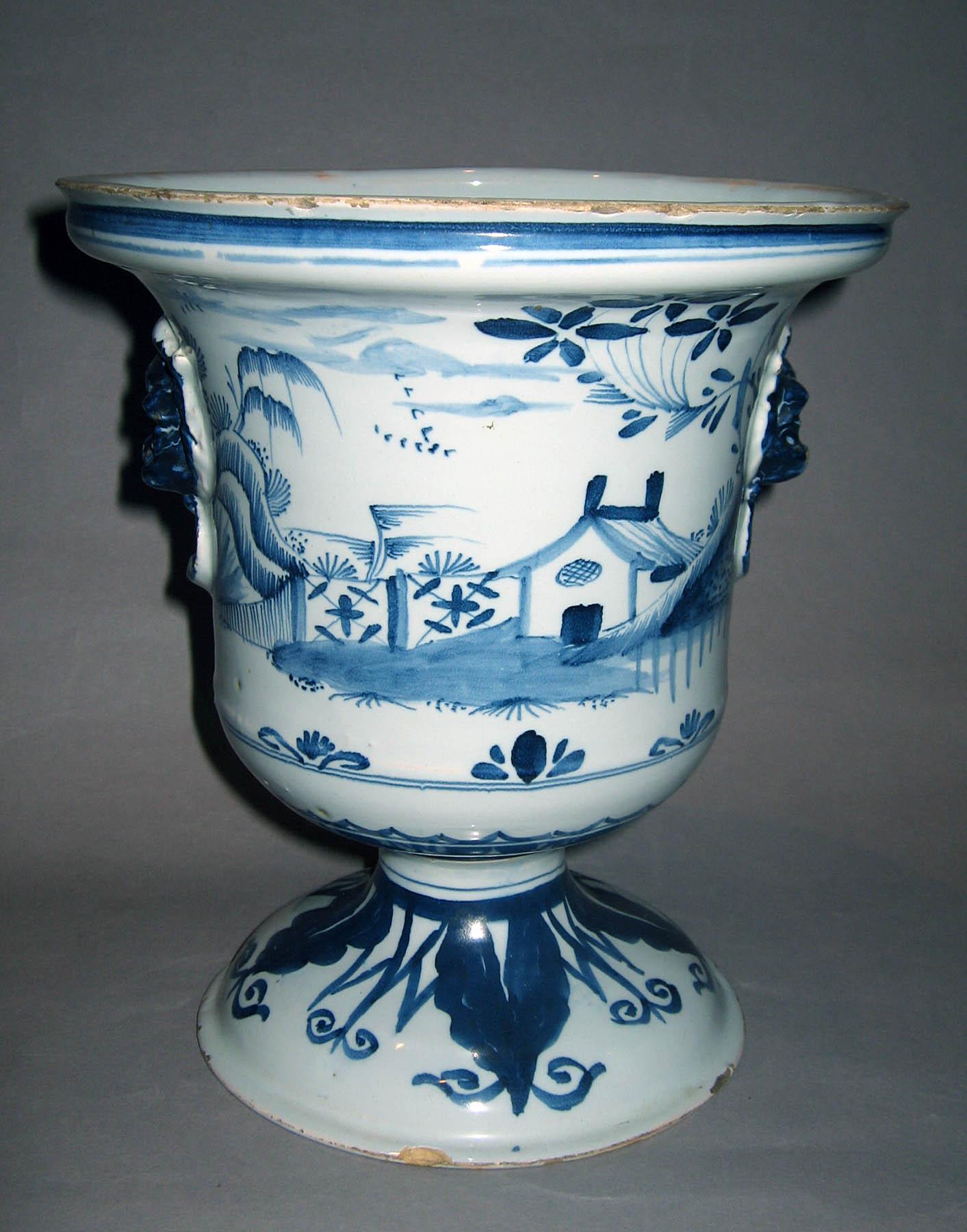 1956.0038.051 Earthenware vase
