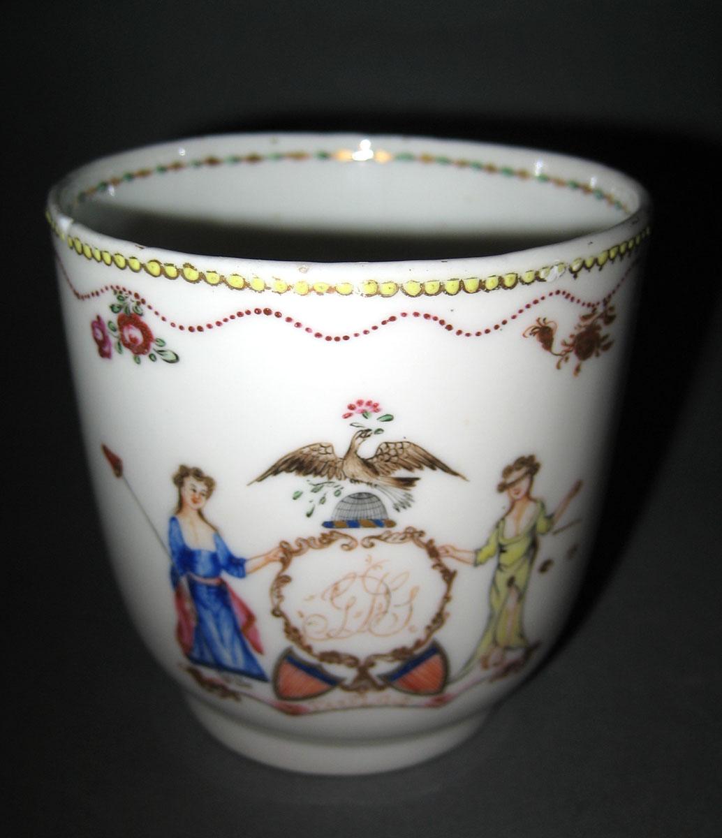 1956.0038.053 Porcelain Teacup front