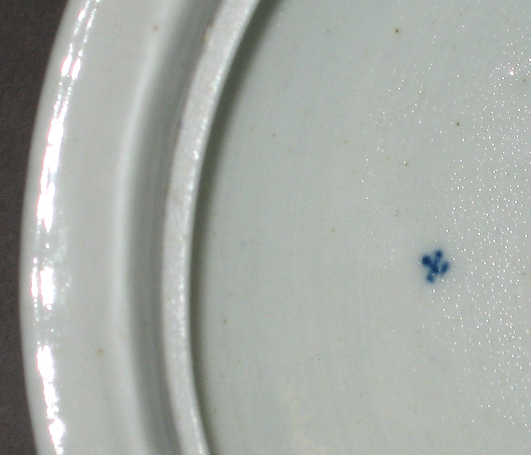2006.0007.003 B Porcelain sugar bowl lid (mark)