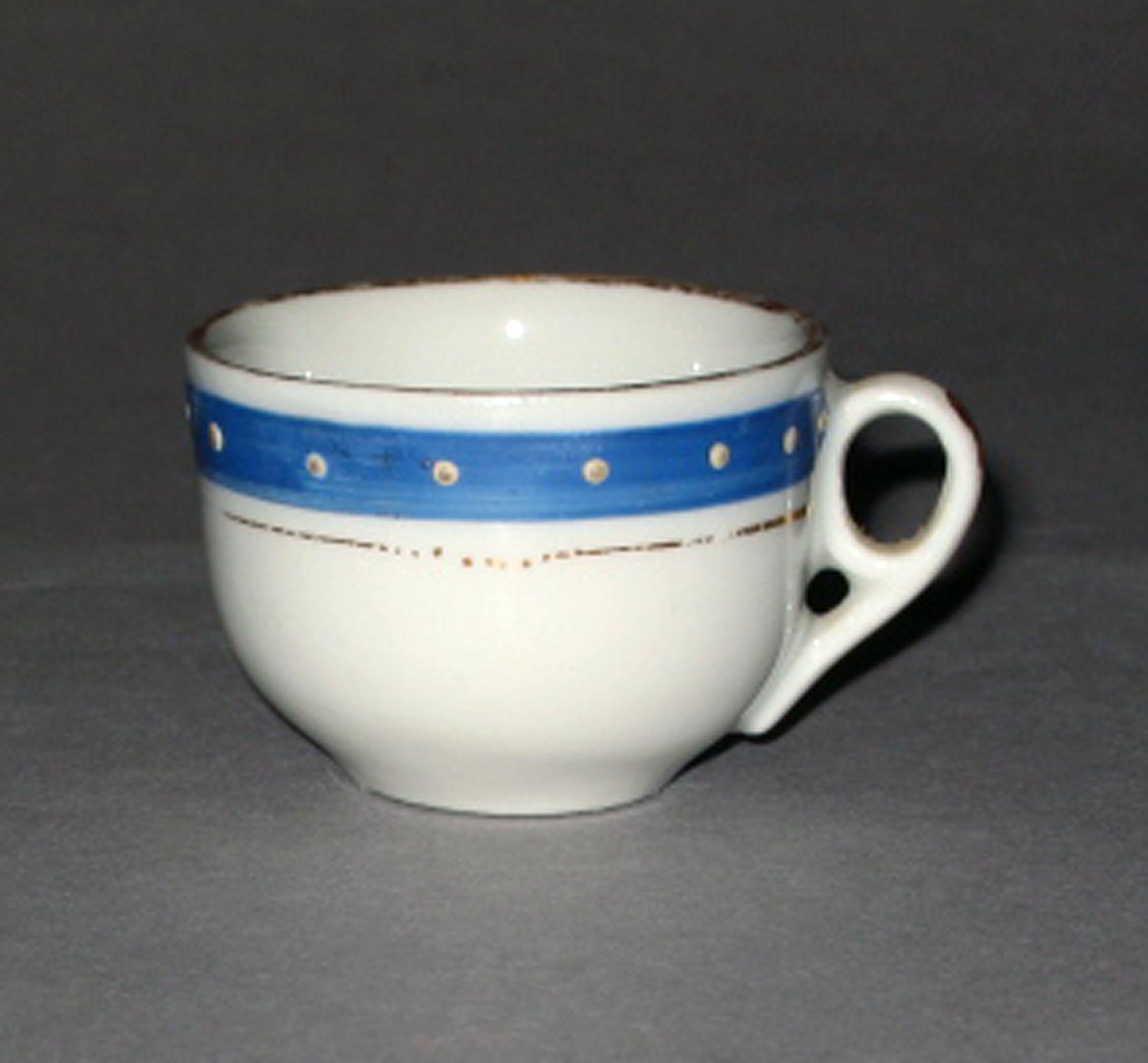 2006.0007.004.007 Miniature porcelain teacup