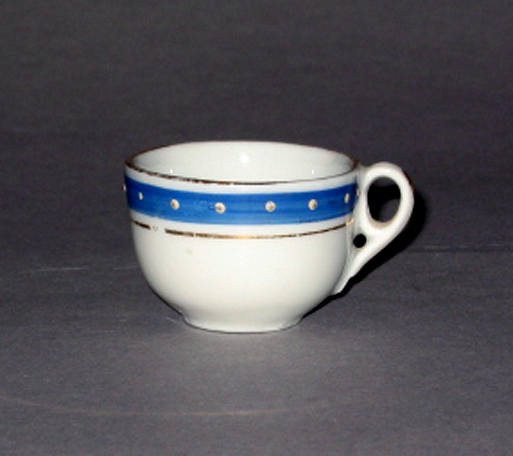 2006.0007.004.008 Miniature porcelain teacup